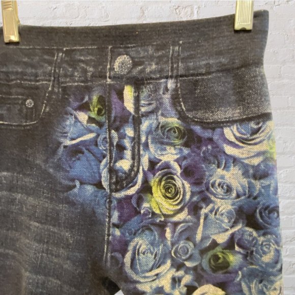 DOCELE -- Leggings, Jeans-Look "Denim" with Flower Print Front and Back - Picture 4 of 10